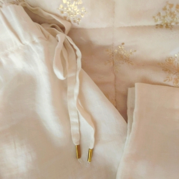 MICHAEL KORS SLACKS.  SIZE L - Picture 3 of 5